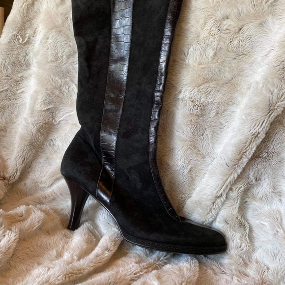 Sofft suede high heel boots - Picture 2 of 11